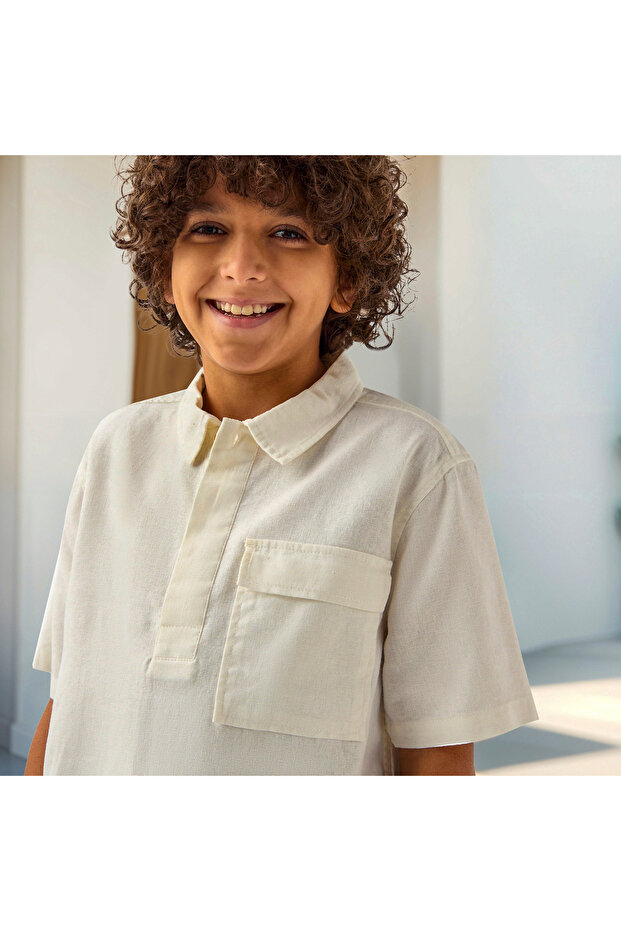 قميص سادة مع أزرار للإغلاق وأكمام قصيرة - 2