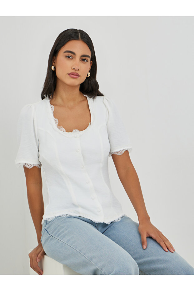 Cotton Lace Trim Square Neck Buttoned Blouse