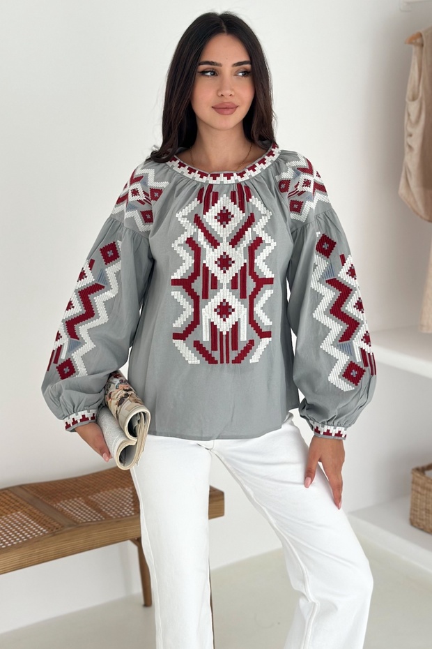 Women's Balloon Sleeve Round Neck Ethnic Pattern Embroidery Embroidered Cotton Blouse