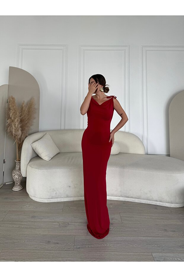 Sırt Dekolteli Degaje Elbise - 3