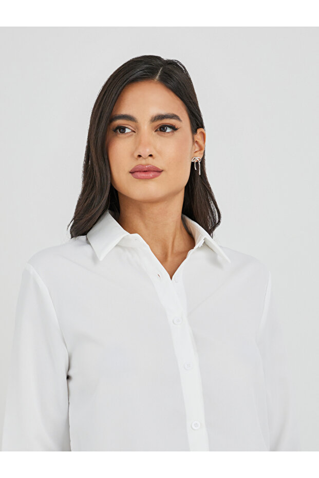 قميص سادة بأكمام طويلة وياقة واسعة - 3