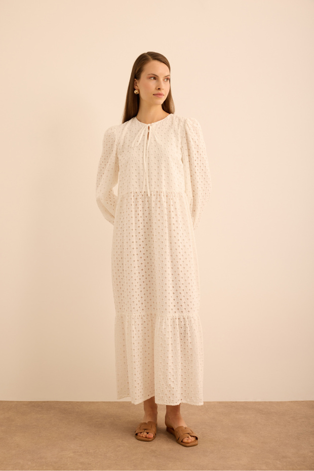 Hacimli Cotton Brode Elbise - 3