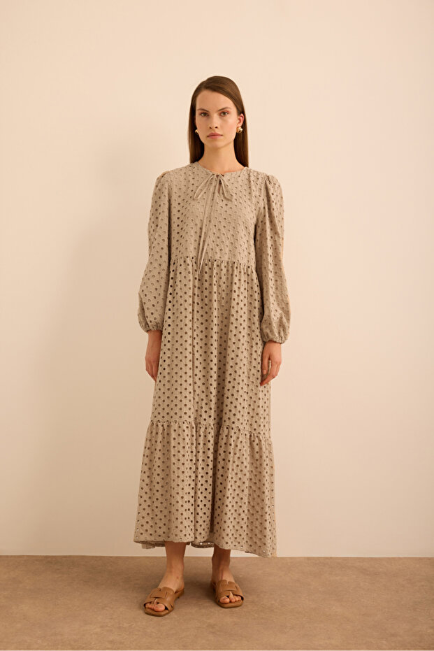 Hacimli Cotton Brode Elbise - 4