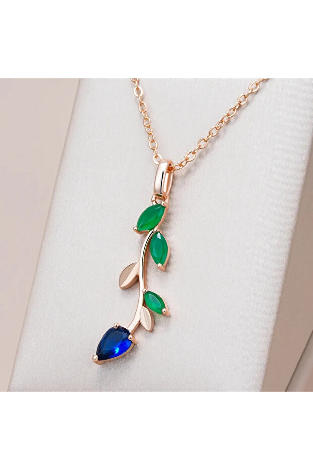 Leaf Design Necklace - 2