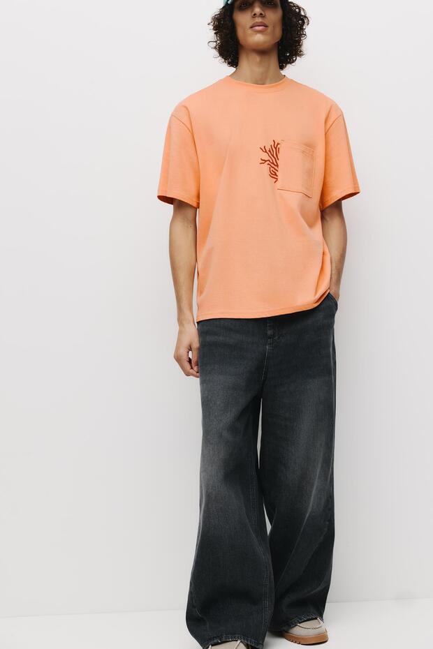 Turuncu cepli tişört - 1