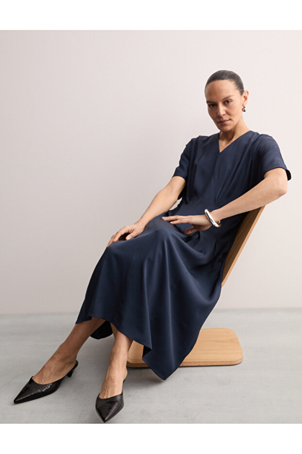 V Yaka Midi Boy Elbise - 1