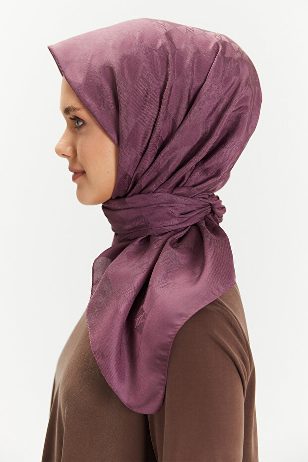 Dama Desenli Logolu Eşarp - 3