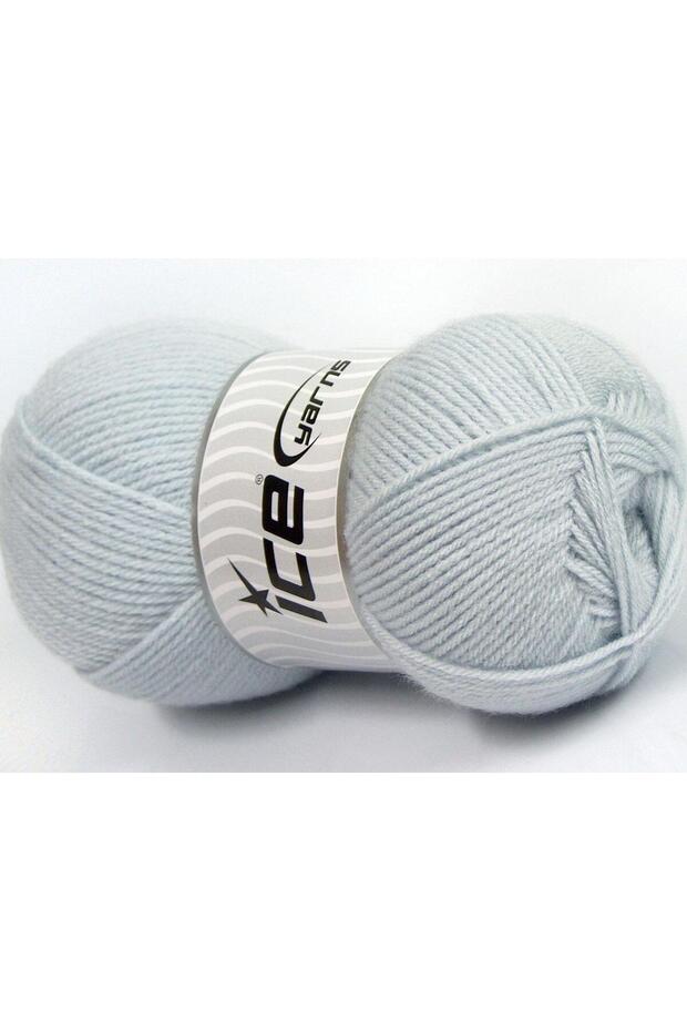 Lot of 4 X 100Gr Skeins Ice Yarns Classic Dk Hand Knitting Yarn Light Blue