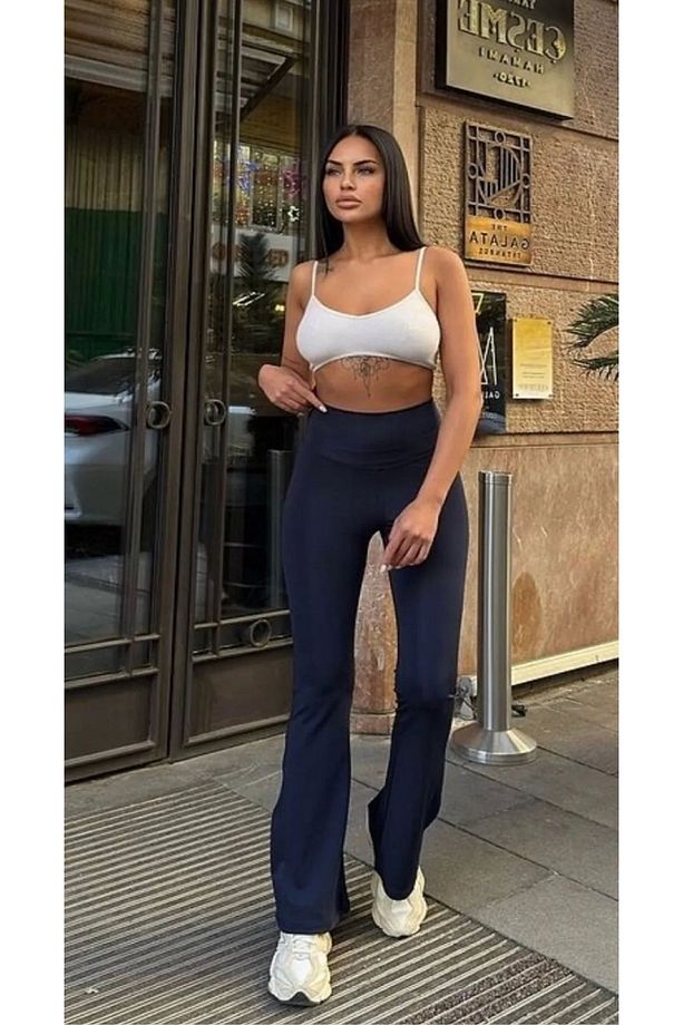 Kadın Siyah Yüksek Bel İspanyol Paça Spor Tayt - 2