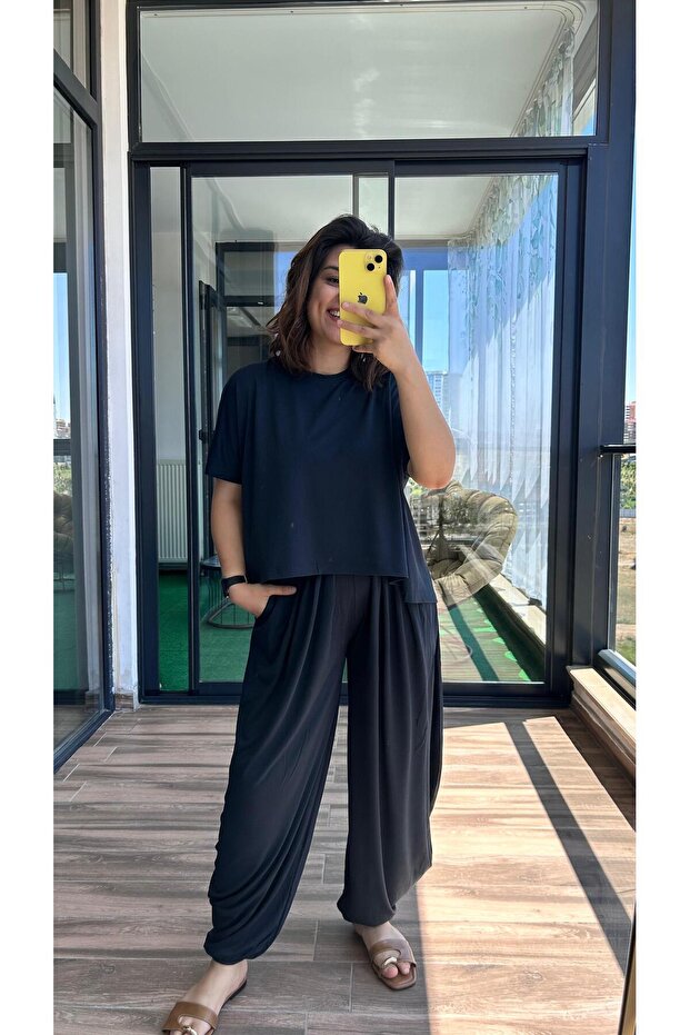 Tsihrt Pants Set