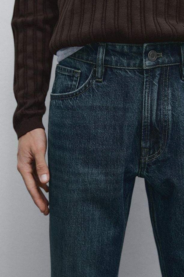 Tapered fit jean - 4