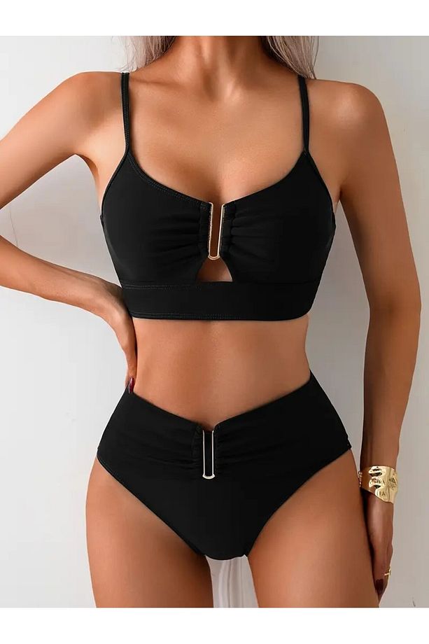 Siyah Aksesuarlı Bikini Takımı - 2