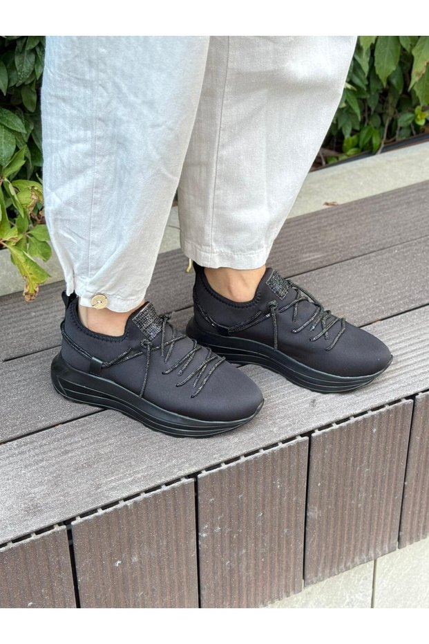 Women's Stone Lacing Detailed High Sole Walking Shoes