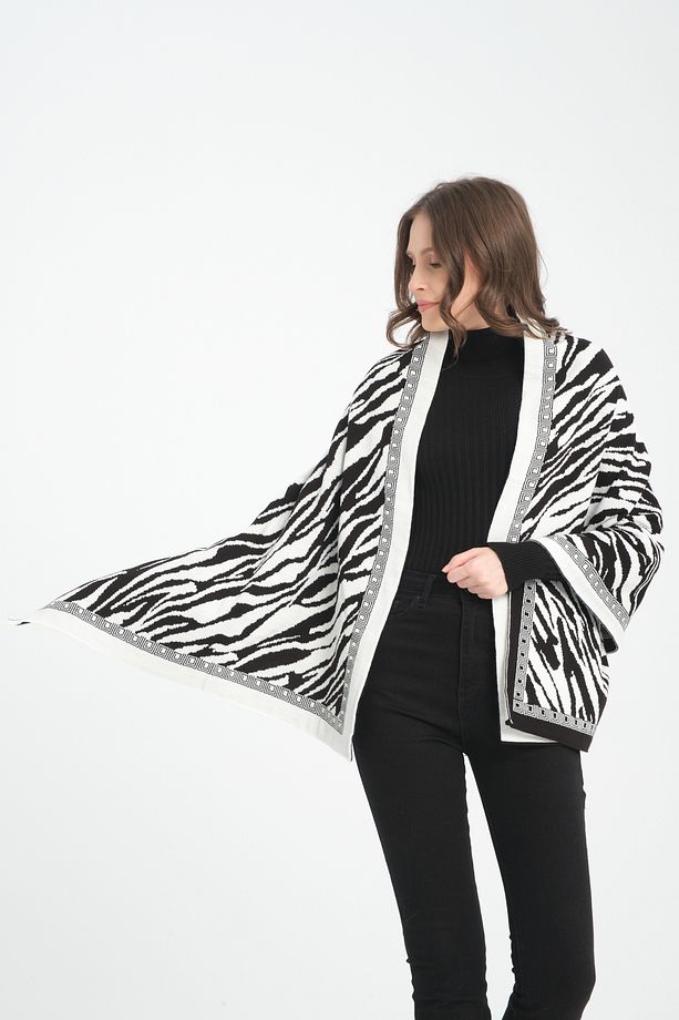 T-Crazy Knitwear Zebra Desen Çift Katlı ve Çift Yüzlü Triko Örme Omuz Şalı - 4