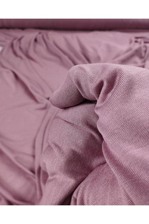 Thin Combed Cotton in Ashy Pink Color Width: 190