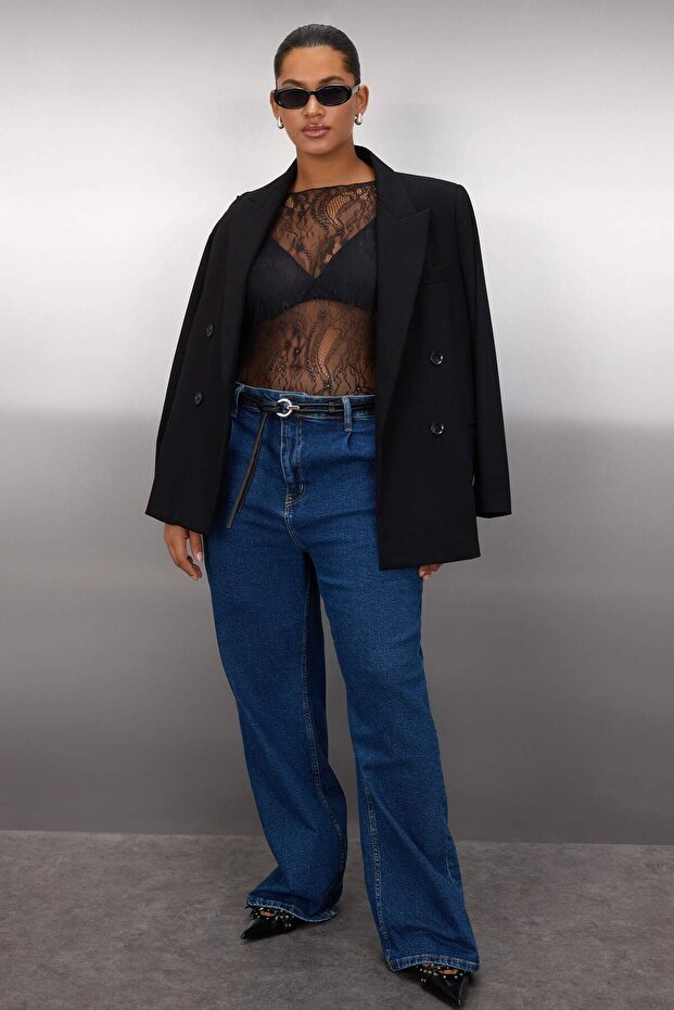Siyah Regular Fit Kayık Yaka Dantel Örme Büyük Beden Bluz TBBAW26AF00031 - 1