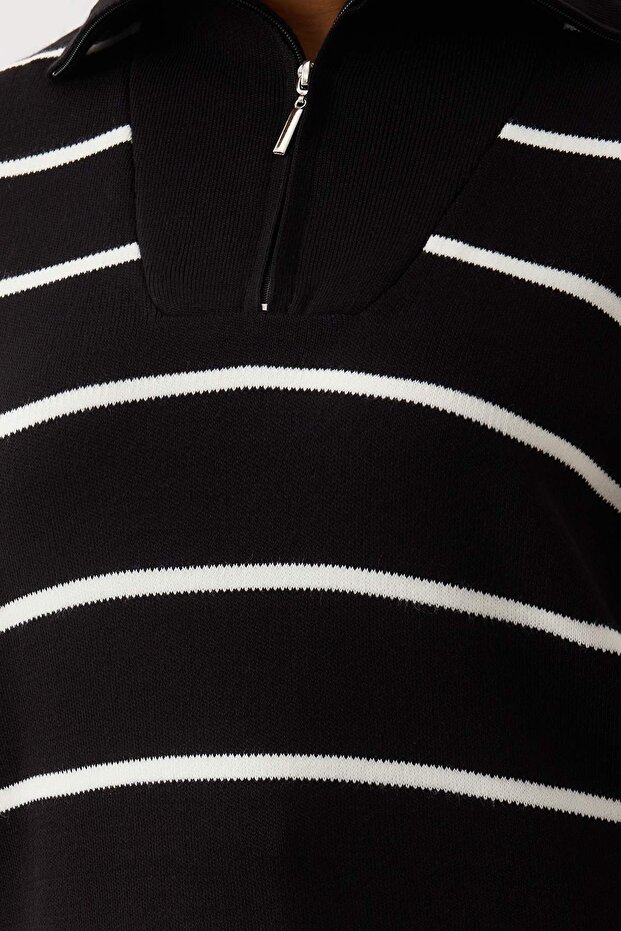 Siyah Çizgili Fermuarlı Oversize/Geniş Kalıp Triko Alt-Üst Takım TBBAW26CP00003 - 6