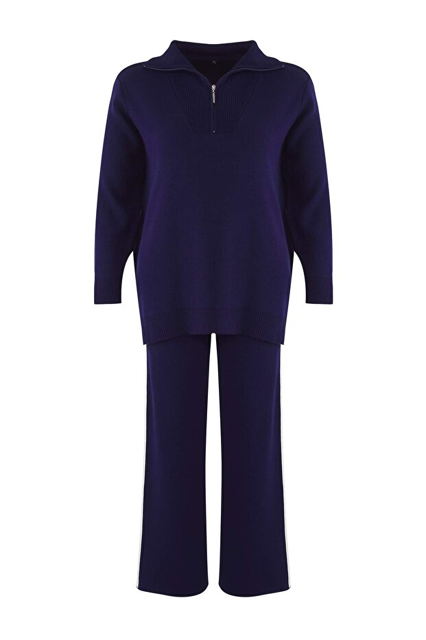 Granatowy, dzianinowy komplet z kołnierzykiem wywijanym i ozdobnymi paskami TBBAW26CP00001 - 5