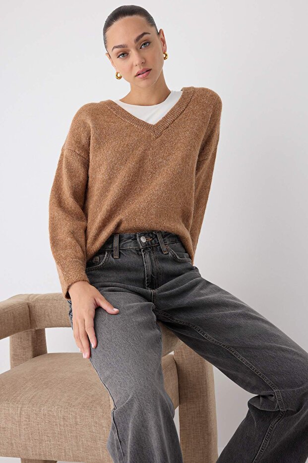Wardrobe Essentials Beige Alpaca Wool Blended Wide Fit Premium Yarn Knitwear Sweater | Twoaw26Kz000000