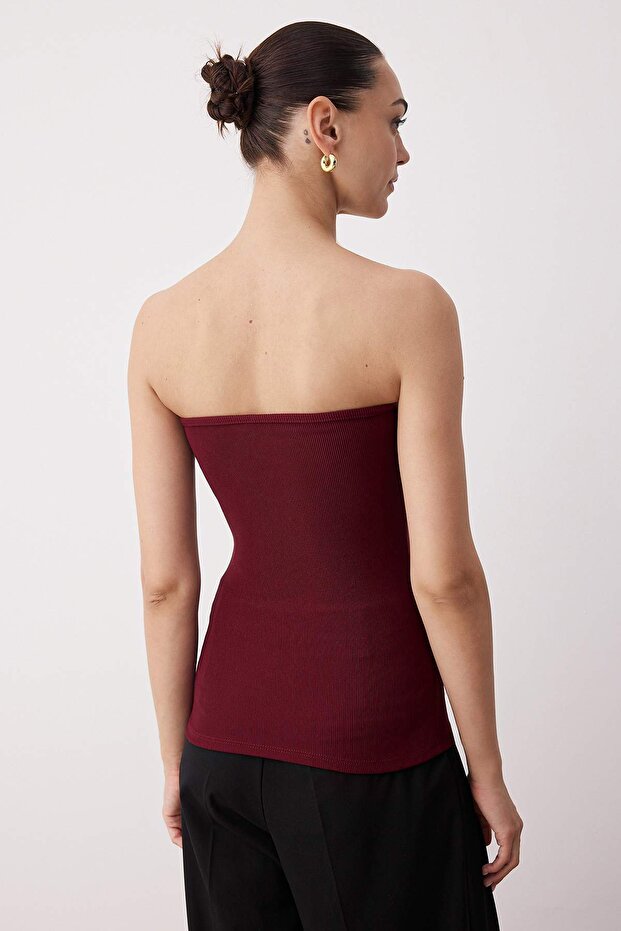 Bordo Ottoman Straplez Düğme Detaylı Vücuda Oturan Esnek Crop Örme Bluz TWOSS25BZ00589 - 4