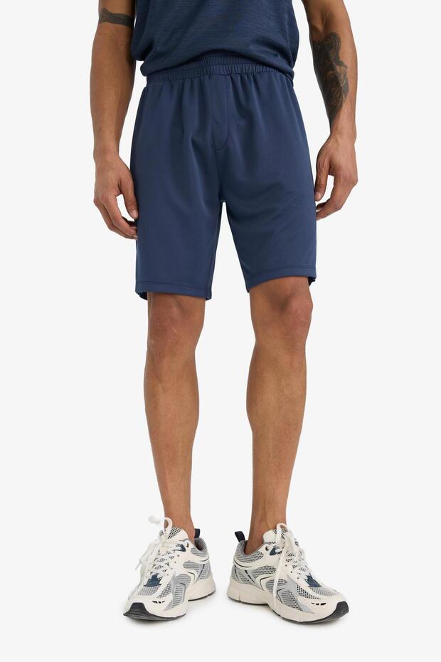DeFactoFit Standart Fit Çabuk Kuruyan Nefes Alabilen Kumaş Sporcu Kısa Paça Şort E9753AX25AU - 5