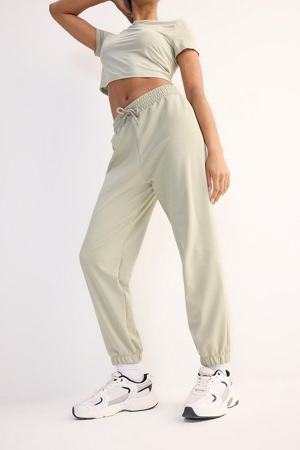 DeFactoFit Standart Fit Çift Cepli Paçası Lastikli Standart Boy Sporcu İnce Eşofman Altı A4557AX25SP - 3