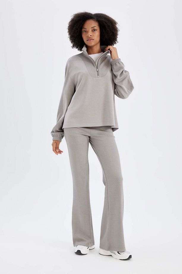 DeFactoFit Flare Fit Sporcu İnce Pantolon İspanyol Paça Standart Boy Modal D0389AX24AU - 4