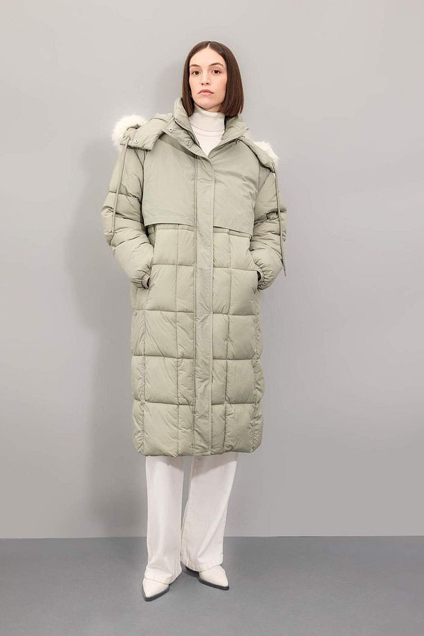 Regular Fit Kapüşonlu Parka C9773AX24WN - 3
