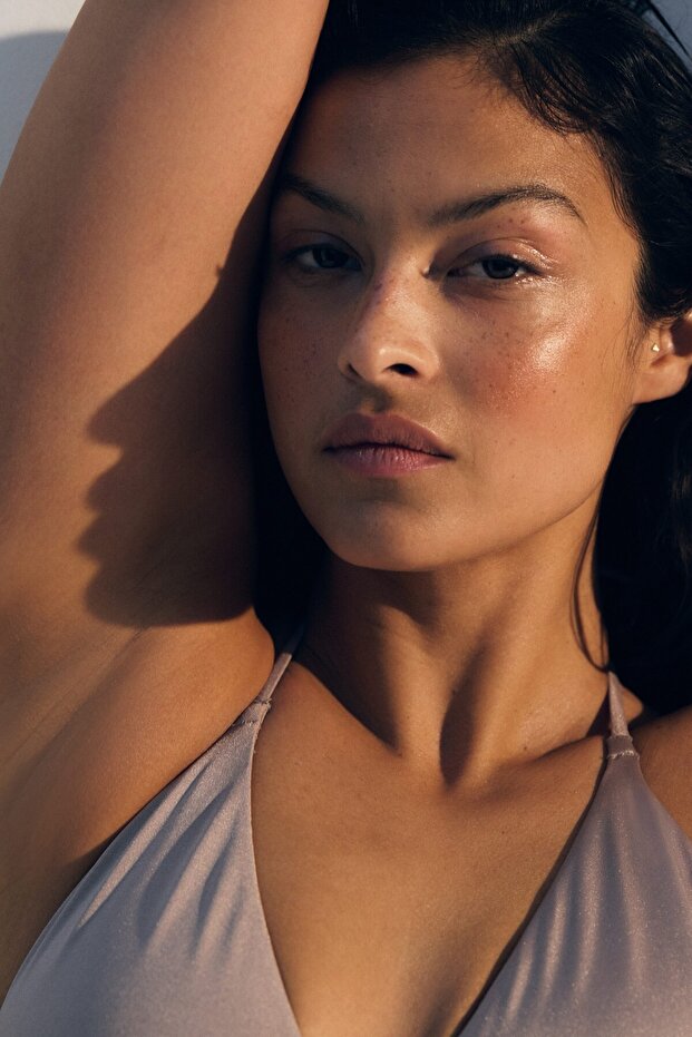 Dolgulu Üçgen Bikini Üstü - 1