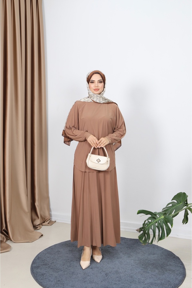 بدلة تنورة ساندي مريحة