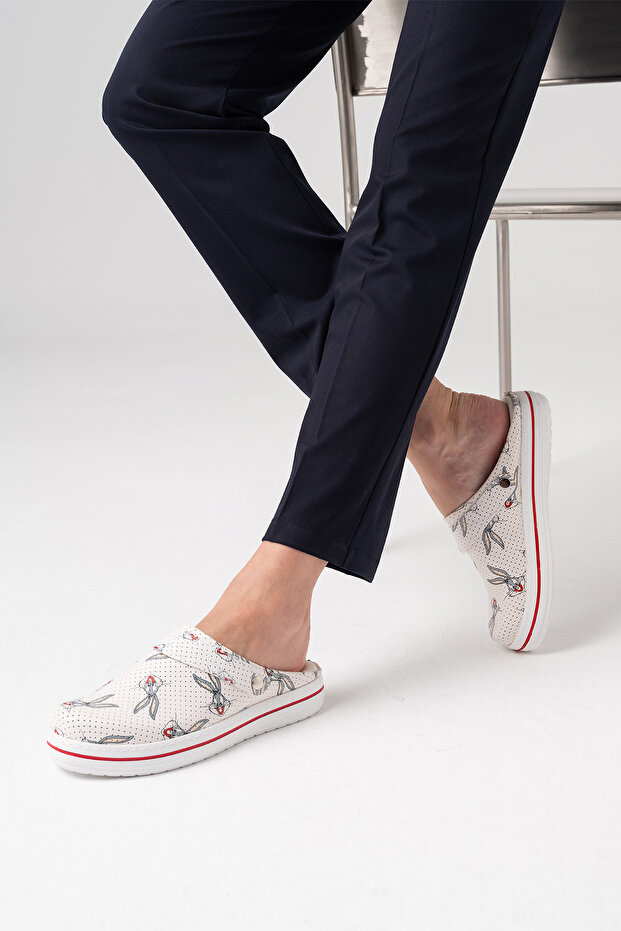 Famous Rabbit Patterned Classic Greys Life Women's Orthopedic Clog Slipper Doctor Nurse Hospital Slipper