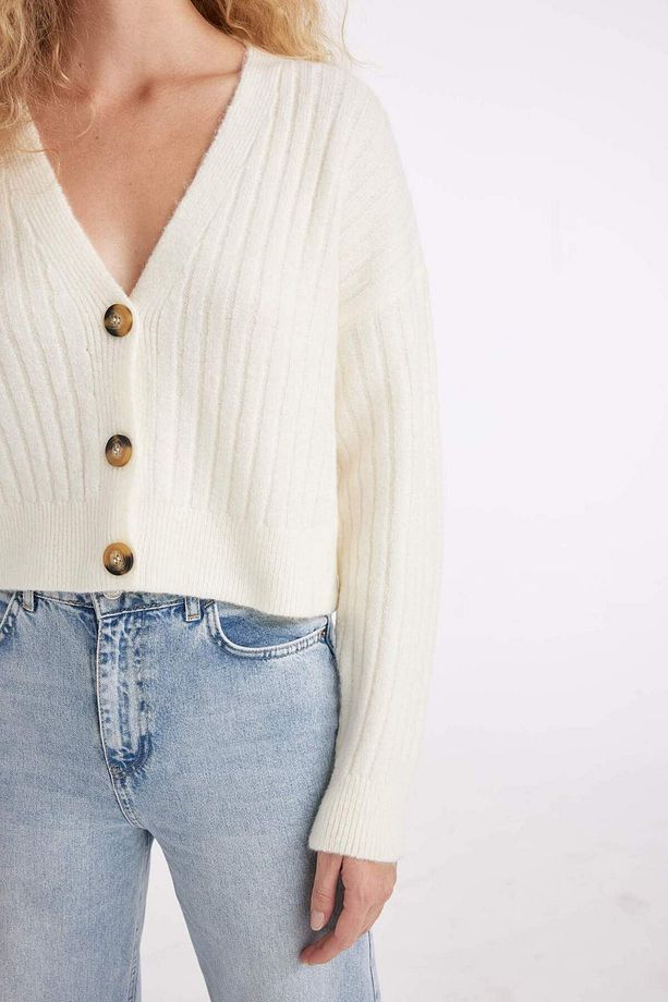 Regular Fit V Yaka Basic Düz Düğmeli Triko Hırka R1389AZ24WN - 5