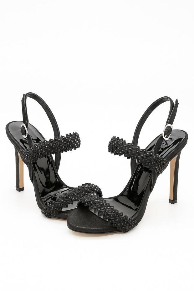 Zulma Black Heeled Stone Detailed Shoes