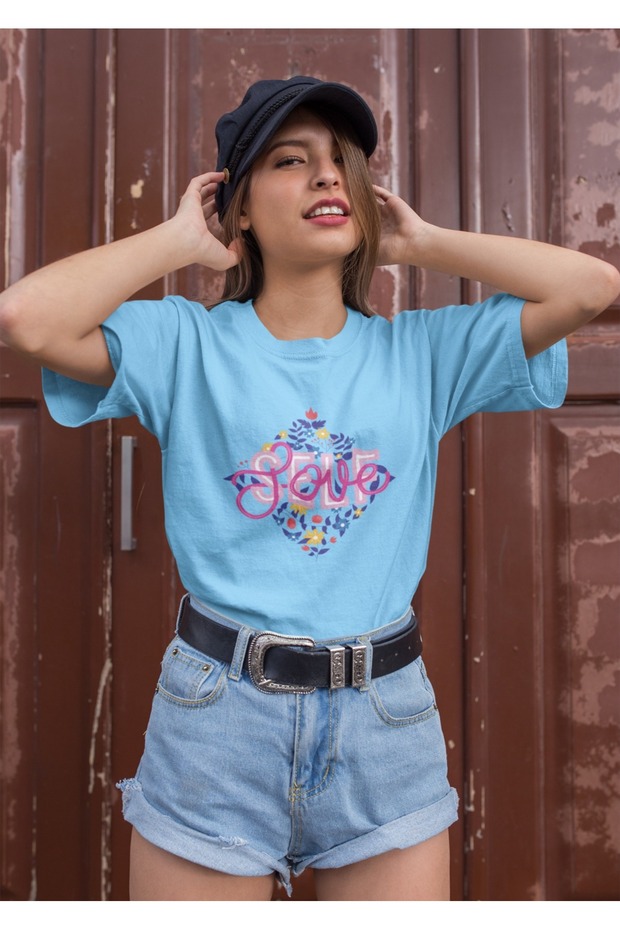 Women's Self Tove Transfer Printed Round Neck Short Sleeve T-Shirt
