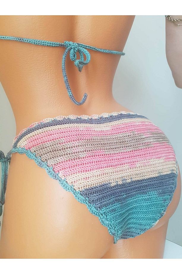 El Örgüsü Tığ İşi Renkli Çizgili Örgü Üçgen Model Bikini Takımı - 5