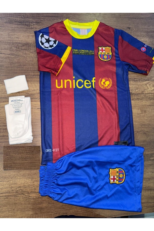 F.c B.a.r.c.e.l.o.n.a 2011 Sampiyonlar Ligi Finali Lionel Messi Nostalji çocuk forması 4'lü Set(953) - 2