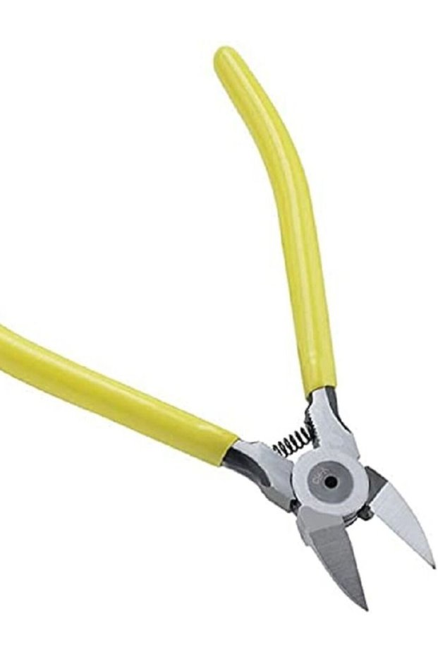 Side cutter plier with one inch edge length