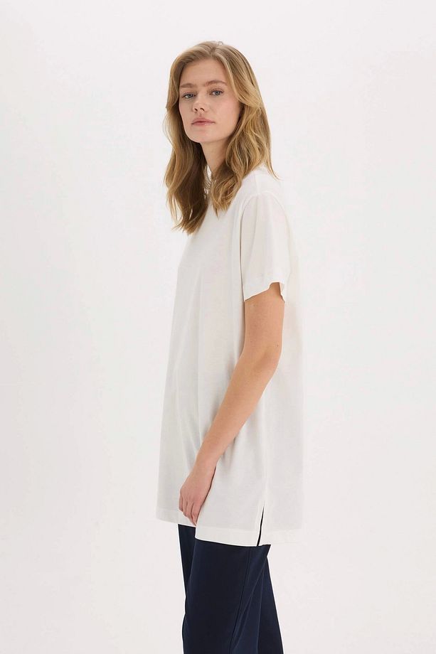 A8351 Ekru Regular Fit Bisiklet Yaka Basic Düz Kısa Kollu Tesettür Tişört Tunik - 4