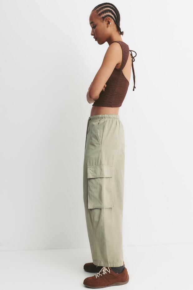 Dokulu sırtı açık tişört - 3