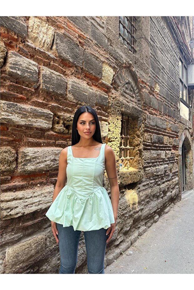 بلوزة بياقة مربعة من البوليستر والقطن النعناعي - 4