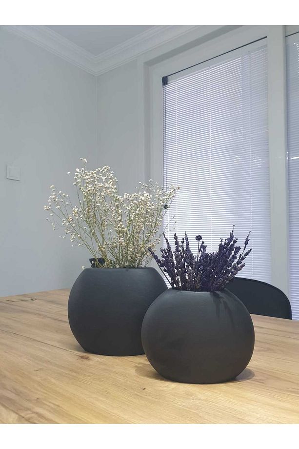 2'li Siyah Minimal Vazo Seti – Yuvarlak Form, Dekoratif Tasarım - 5