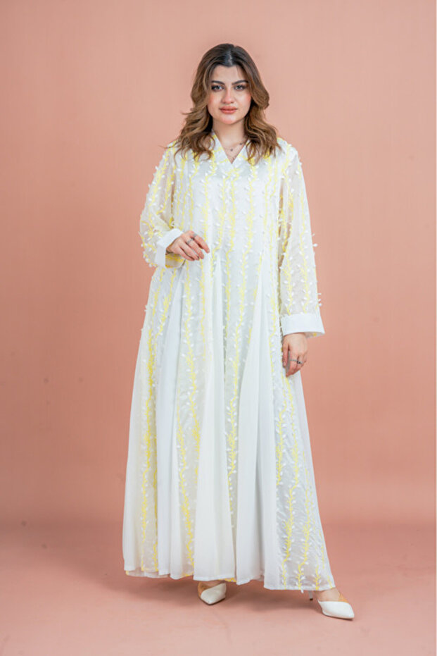 Soft Petals Embroidered Jalabiya