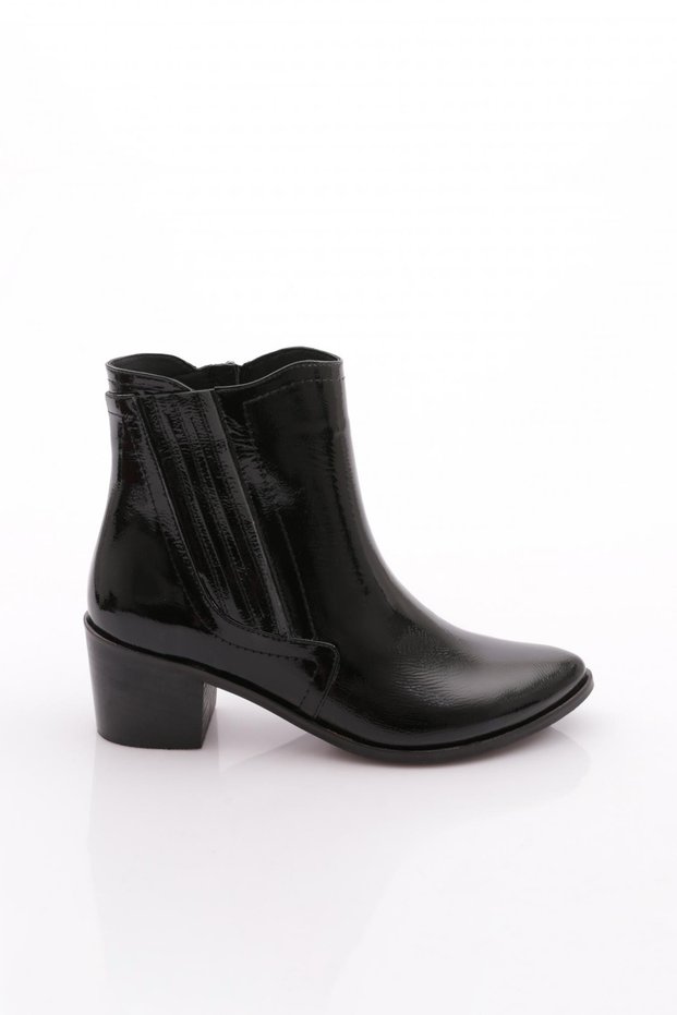 012 Women's Heeled Boots