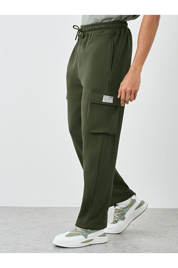 Badge Detail Cargo Pocket Oversized Joggers