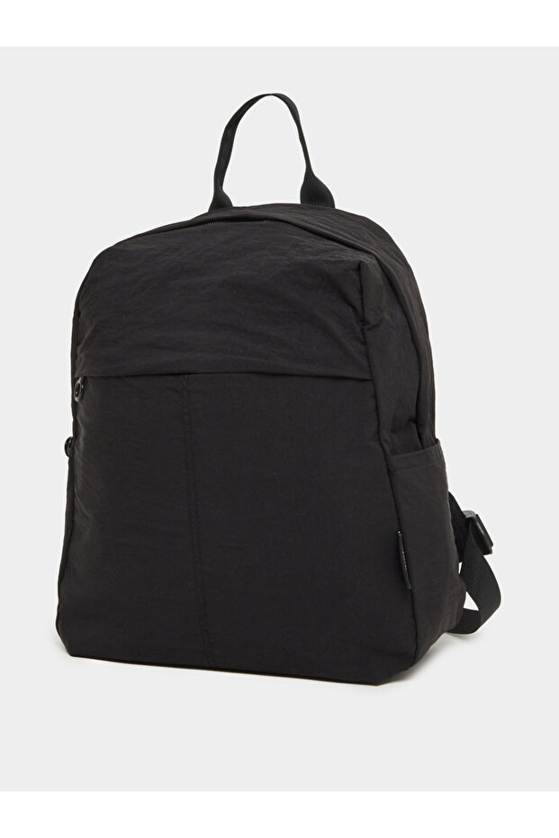 Black Plain Backpack with Zip Closure