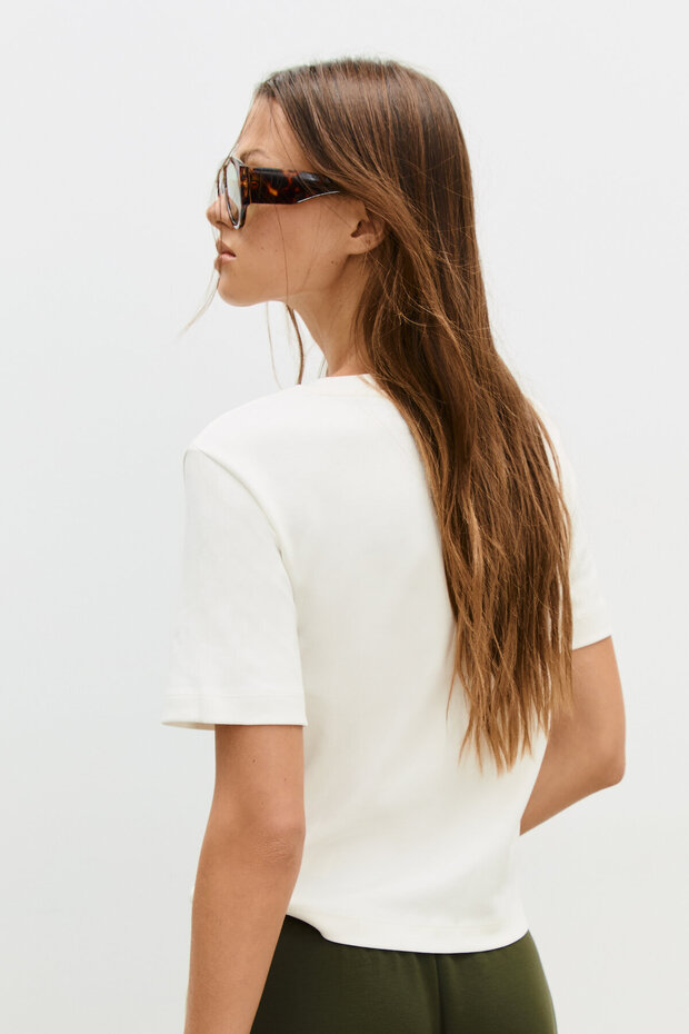 Flok Baskılı Tişört - 4