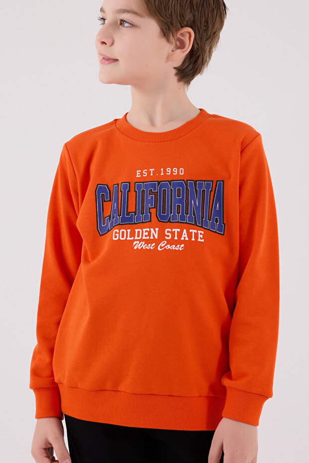 طقم بدلة رياضية برتقالية للأولاد - 4