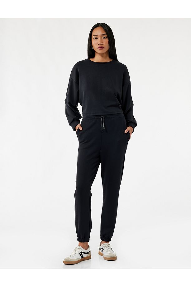 Modal Kumaş Cepli Beli Bağlamalı Jogger Pantolon - 1