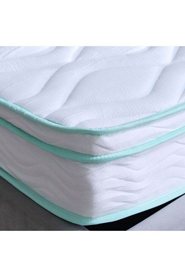 Cool Gel Memory Foam Bonnell Spring Mattress 150X200 cm | Queen Bed Mattress | Medium Firm Feel
