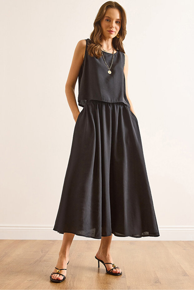 Women's Black Top Blouse Bottom Pocket Skirt Soft Texture Suit Tkm-19000414